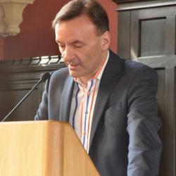 VHI hosts acclaimed pianist Stephen Hough for final event of 2015-16 lecture series